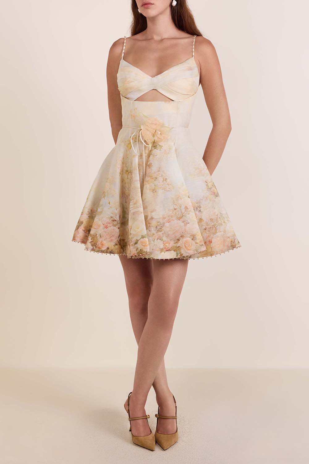 שמלת מיני רומנטית